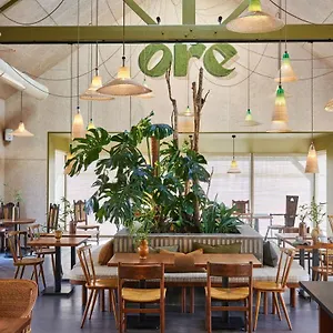 Ore, Hotel